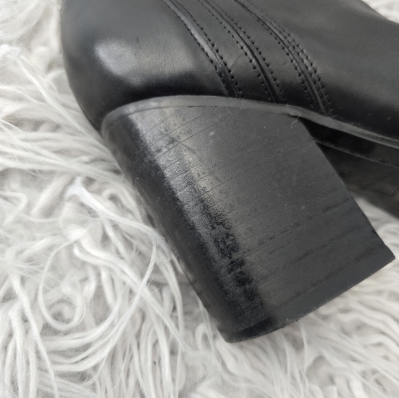 Marc Fisher Black Ankle Boots - Picture 13 of 14